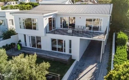 Legacy Villa | Voelklip | Sea & mountain views