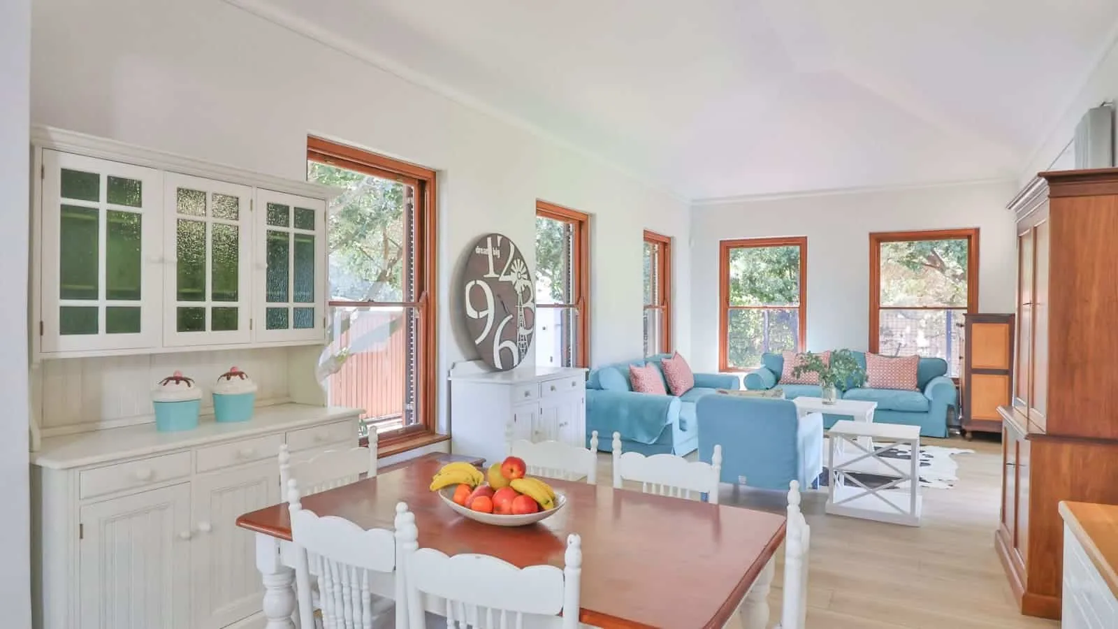 34 Mossel River 12 | Elegant Hermanus Villa & Pool