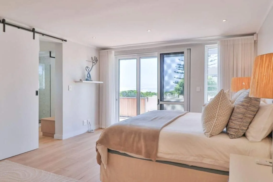 34 Mossel River 12 | Elegant Hermanus Villa & Pool
