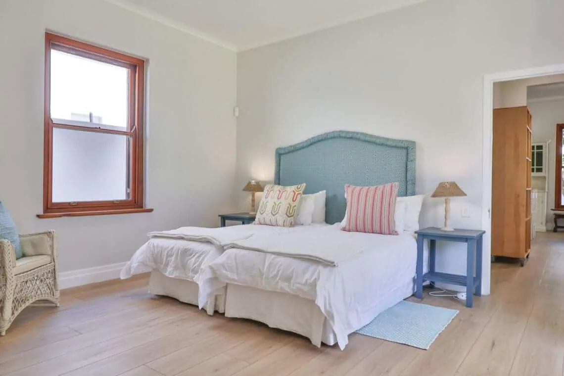 34 Mossel River 12 | Elegant Hermanus Villa & Pool