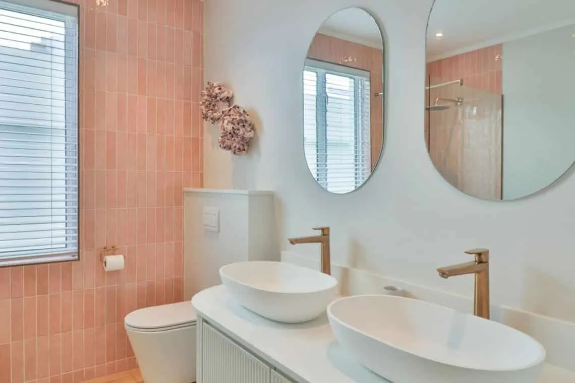34 Mossel River 12 | Elegant Hermanus Villa & Pool