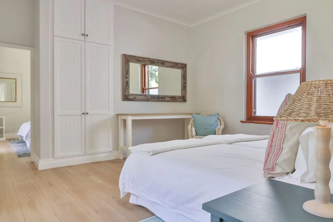 34 Mossel River 12 | Elegant Hermanus Villa & Pool