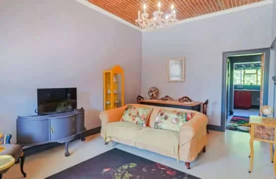 Bietjie Sjiek | Charming Coastal Escape Kleinmond