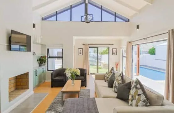 Sitari on Sea | Pool | Sea views | Kleinmond
