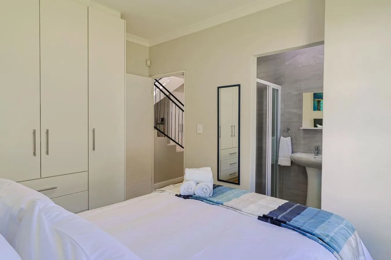 Sitari on Sea | Pool | Sea views | Kleinmond