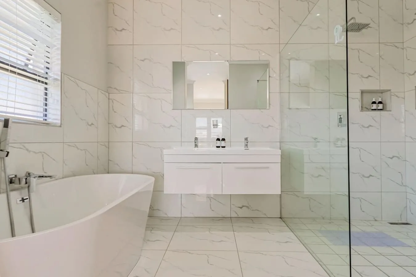 Sitari on Sea | Pool | Sea views | Kleinmond