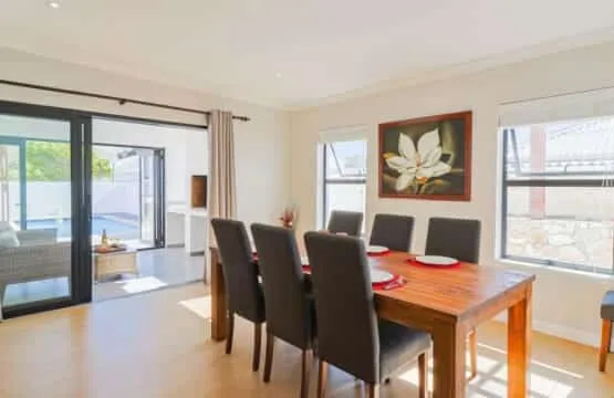 Sitari on Sea | Pool | Sea views | Kleinmond