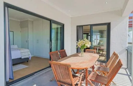 Sitari on Sea | Pool | Sea views | Kleinmond