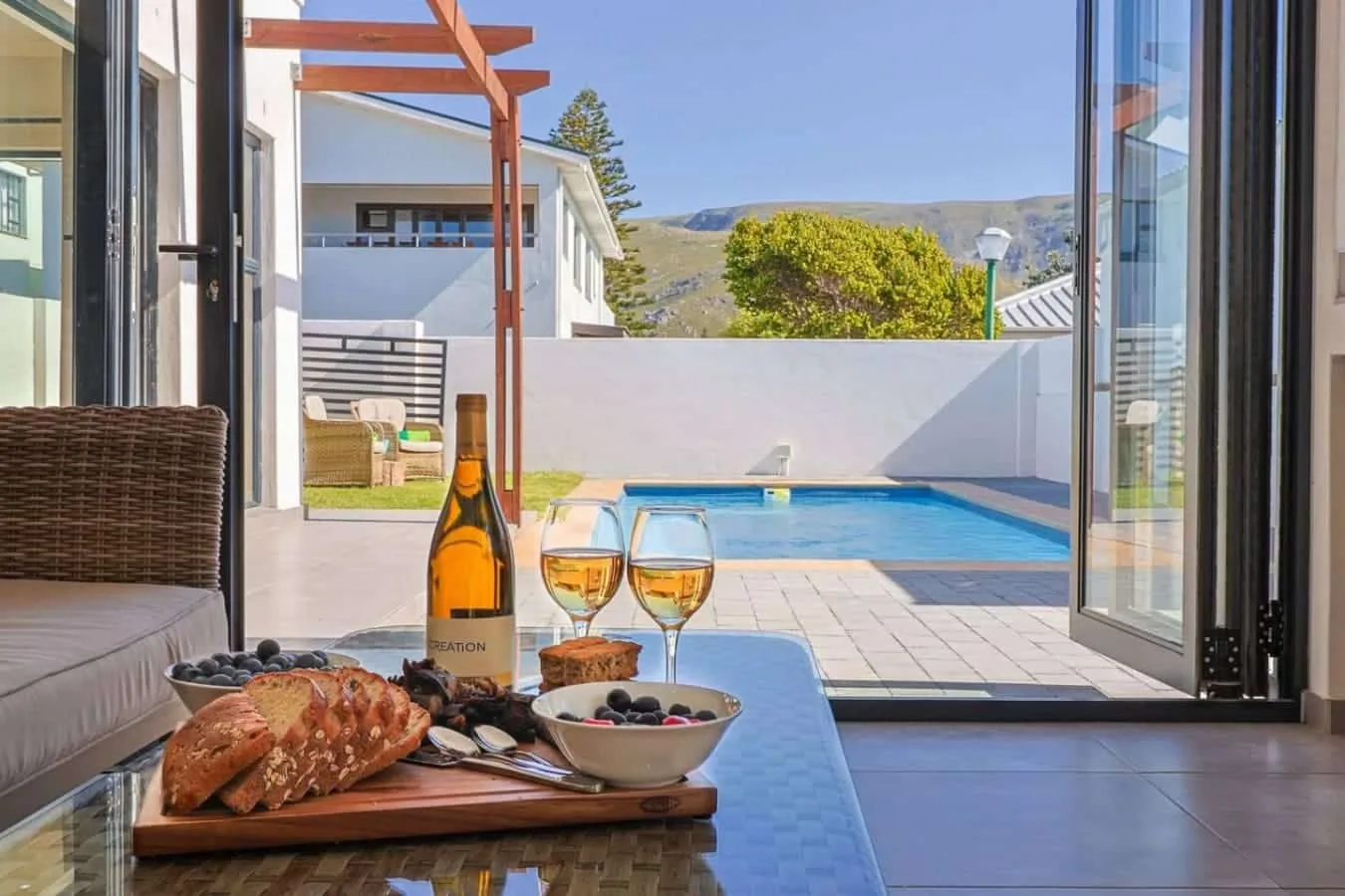 Sitari on Sea | Pool | Sea views | Kleinmond