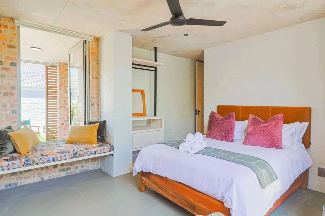 House Fynbos | Onrus Sea & Mountain View Villa