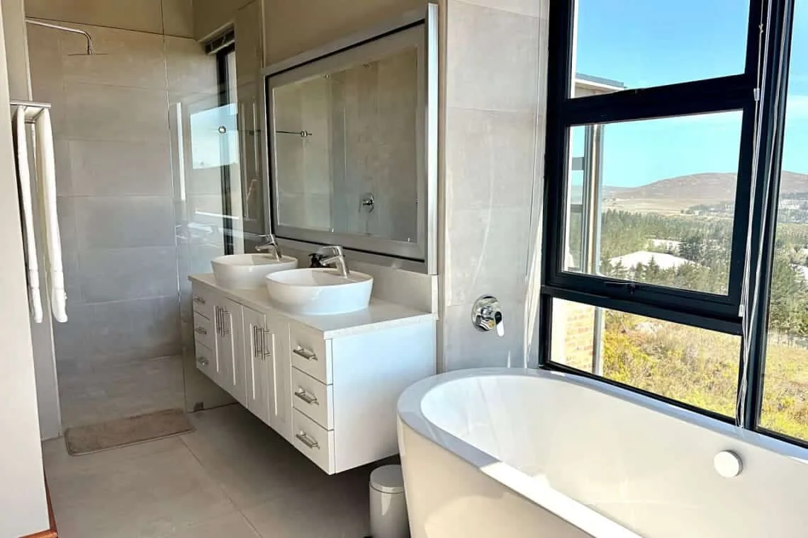 Hilltop House | Mountain retreat | 100 Ha Farm