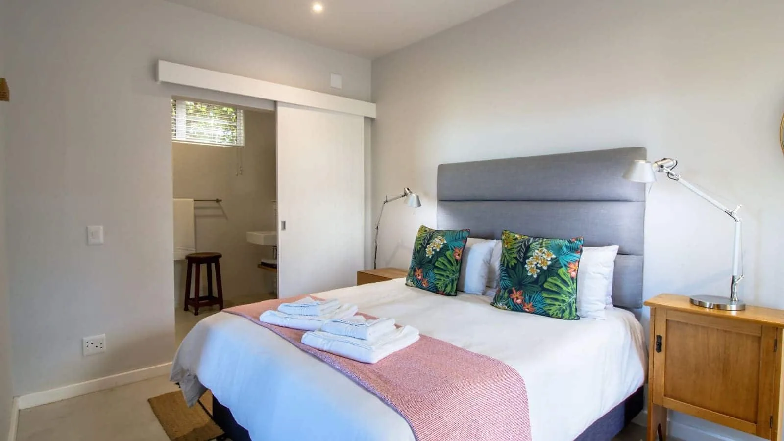 Sunridge Aan Zee | Luxury beach villa Onrus beach