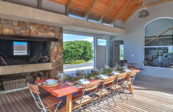 Sunridge Aan Zee | Luxury beach villa Onrus beach