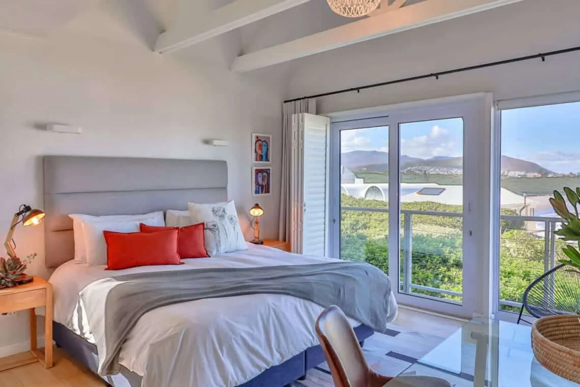 Sunridge Aan Zee | Luxury beach villa Onrus beach
