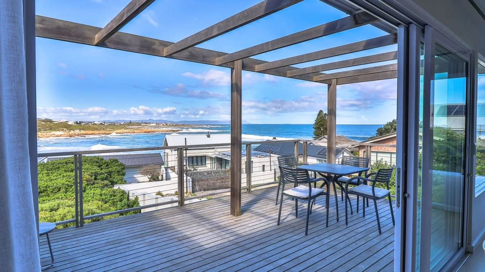 Sunridge Aan Zee | Luxury beach villa Onrus beach