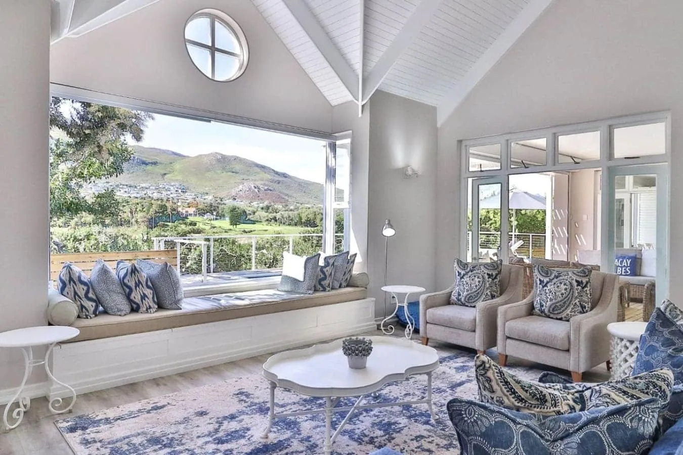 Riverside Manor | Banks of Onrus Lagoon | Pool