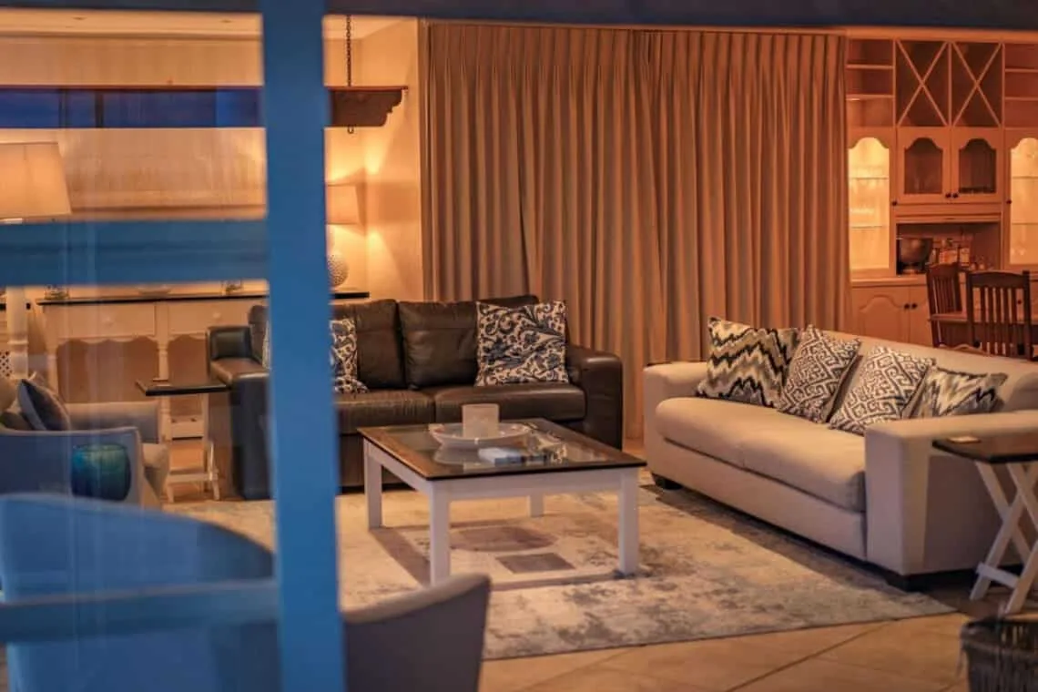 Home with an Ocean View | Voëlklip