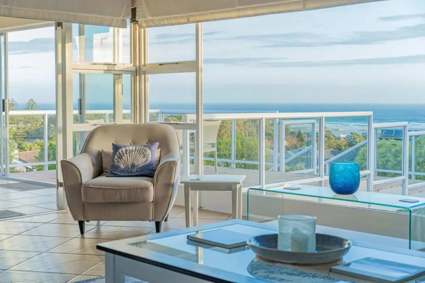 Home with an Ocean View | Voëlklip