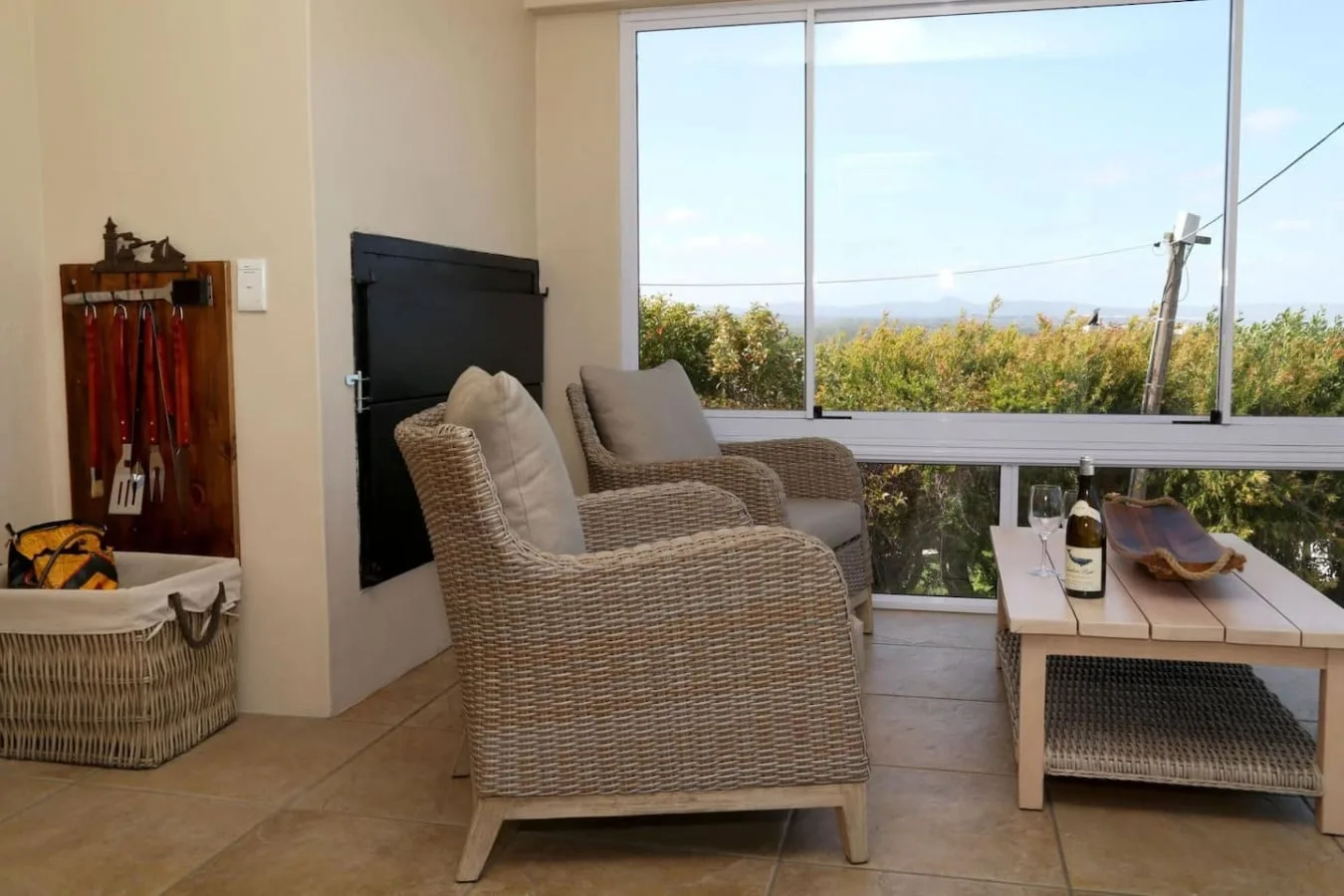 Home with an Ocean View | Voëlklip