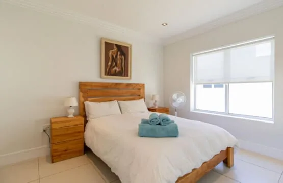 111 Memories | Coastal Calm & Contemporary Comfort in De Kelders