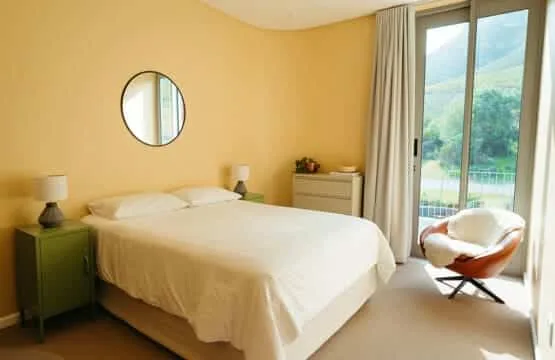 Voëlvry Villa Hermanus | Mountain & Ocean View, Sleeps 8