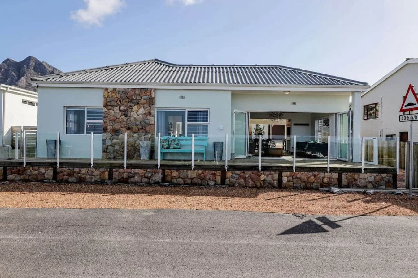 78 Beach Road | Oceanfront Cottage | Splash Pool