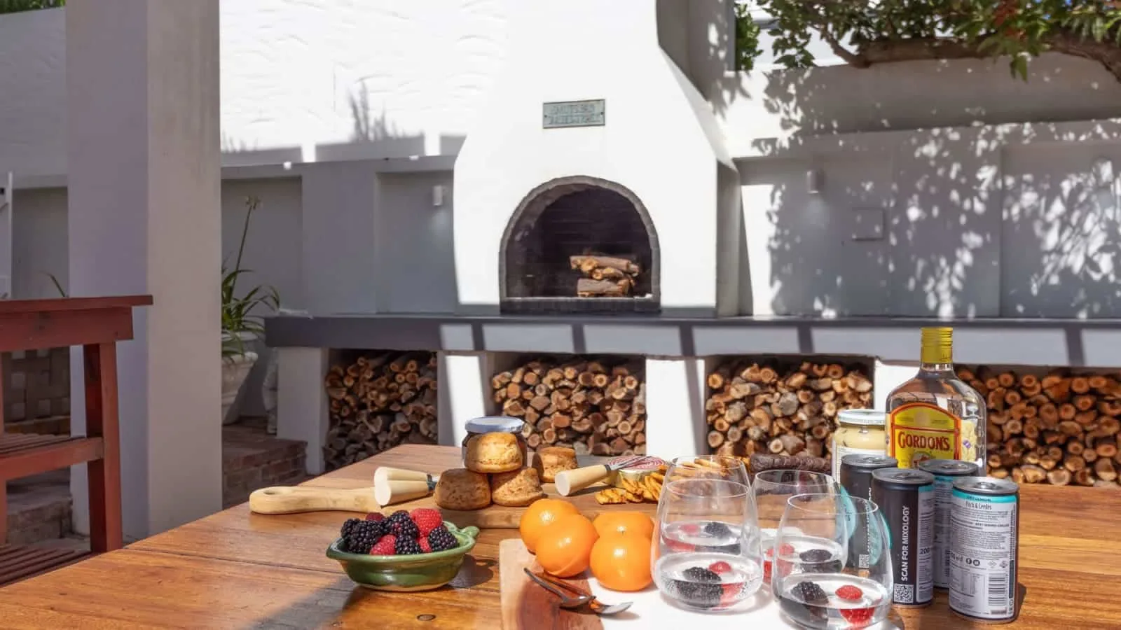 34 Mossel River 8 | Sleeps 8 | Ocean Views Hermanus