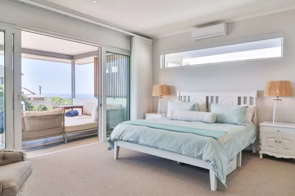 34 Mossel River 8 | Sleeps 8 | Ocean Views Hermanus