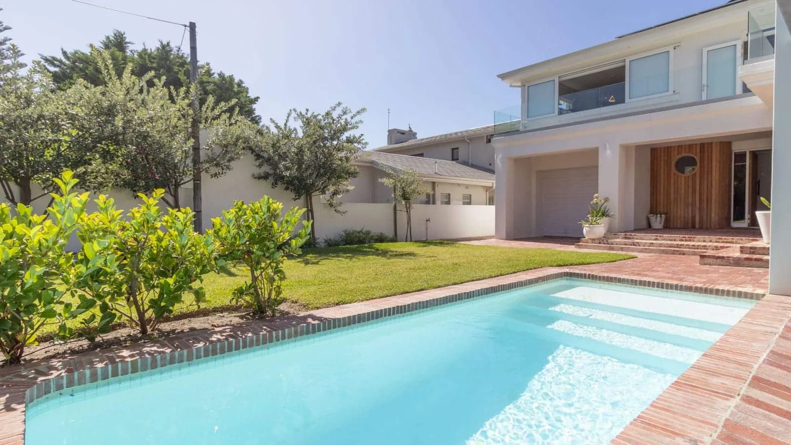34 Mossel River 8 | Sleeps 8 | Ocean Views Hermanus