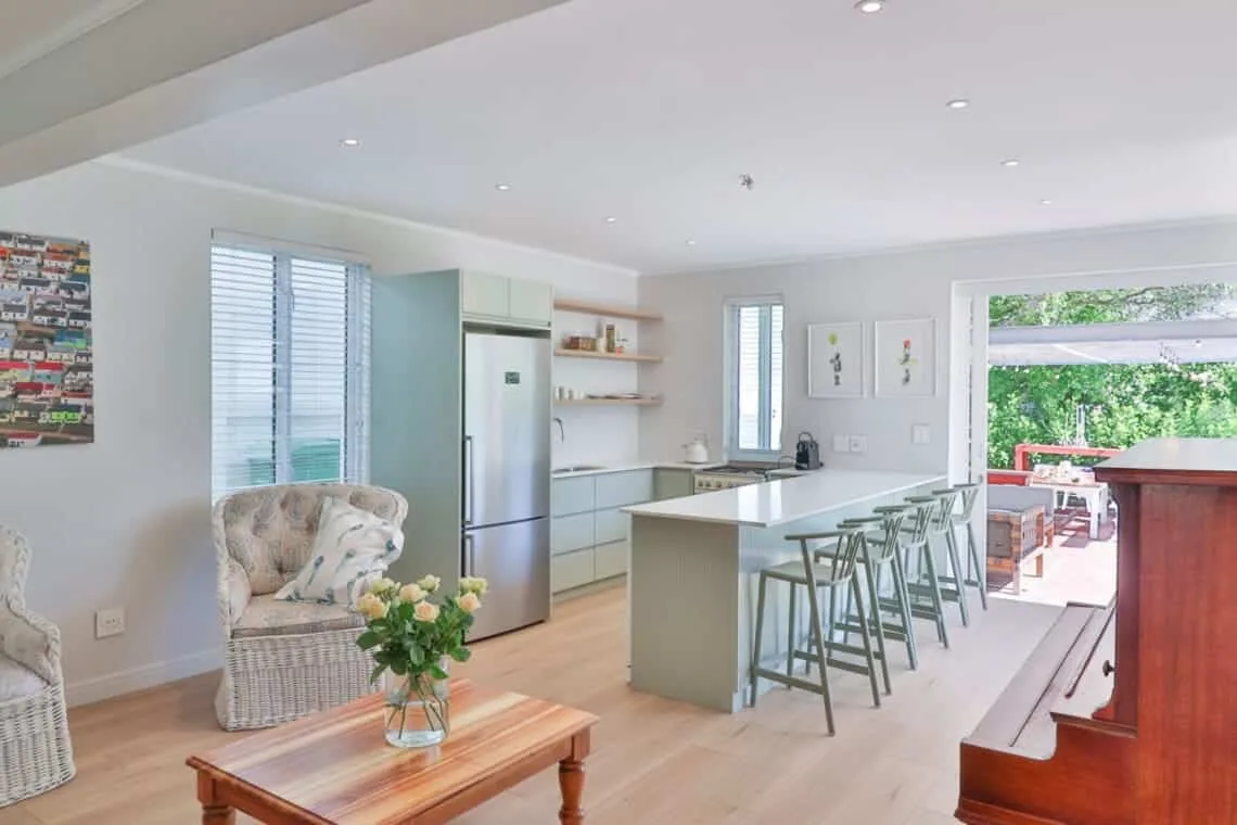 34 Mossel River 8 | Sleeps 8 | Ocean Views Hermanus
