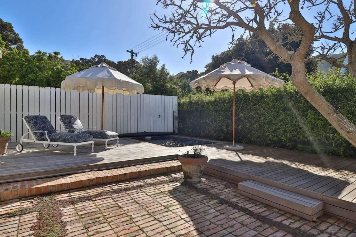 Ant’s Nest Voelklip villa | Plunge pool, Sleeps 10