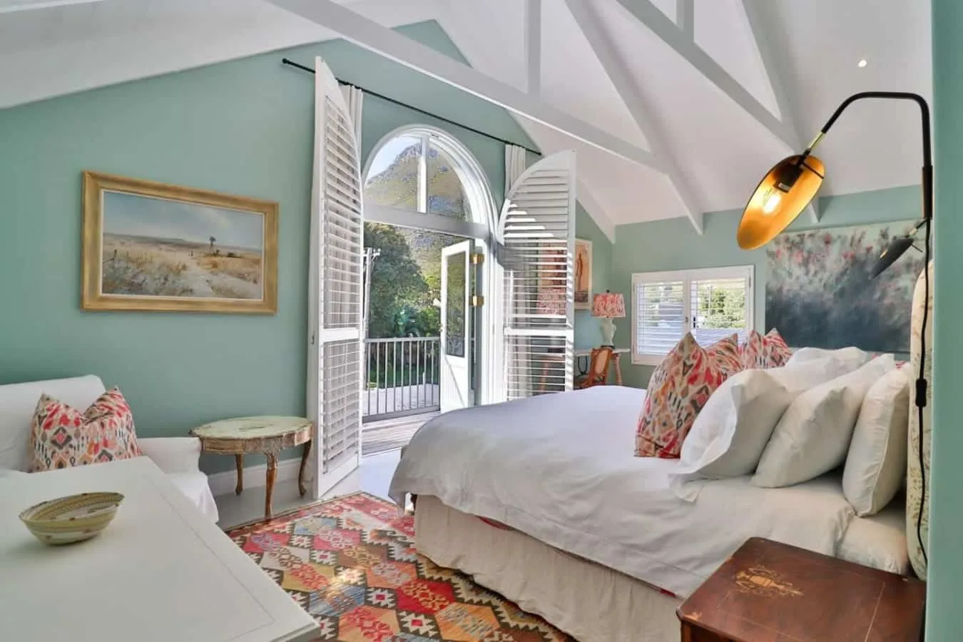 Ant’s Nest Voelklip villa | Plunge pool, Sleeps 10