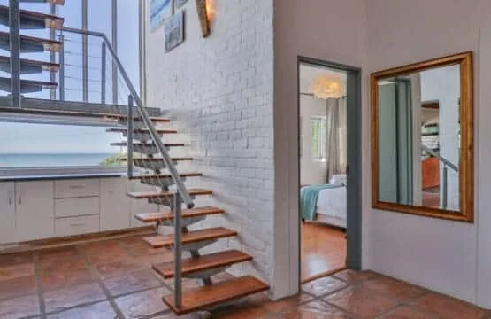 Elaine’s Villa | Onrus Ocean View | Pet Friendly