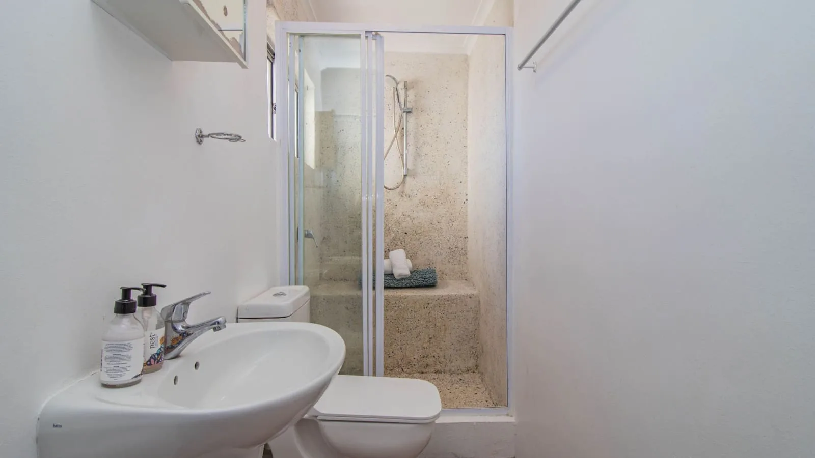 Elaine’s Villa | Onrus Ocean View | Pet Friendly