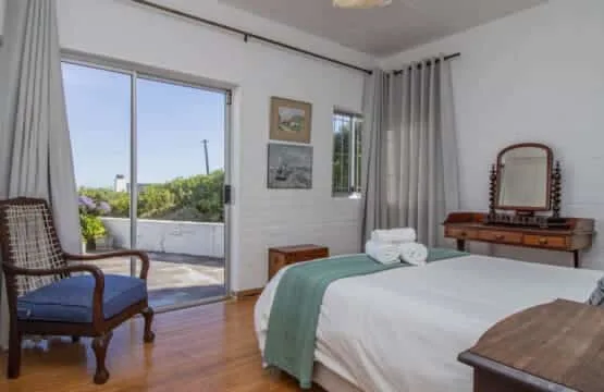 Elaine’s Villa | Onrus Ocean View | Pet Friendly