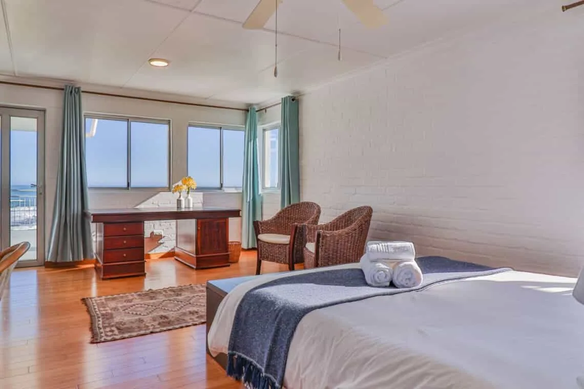 Elaine’s Villa | Onrus Ocean View | Pet Friendly