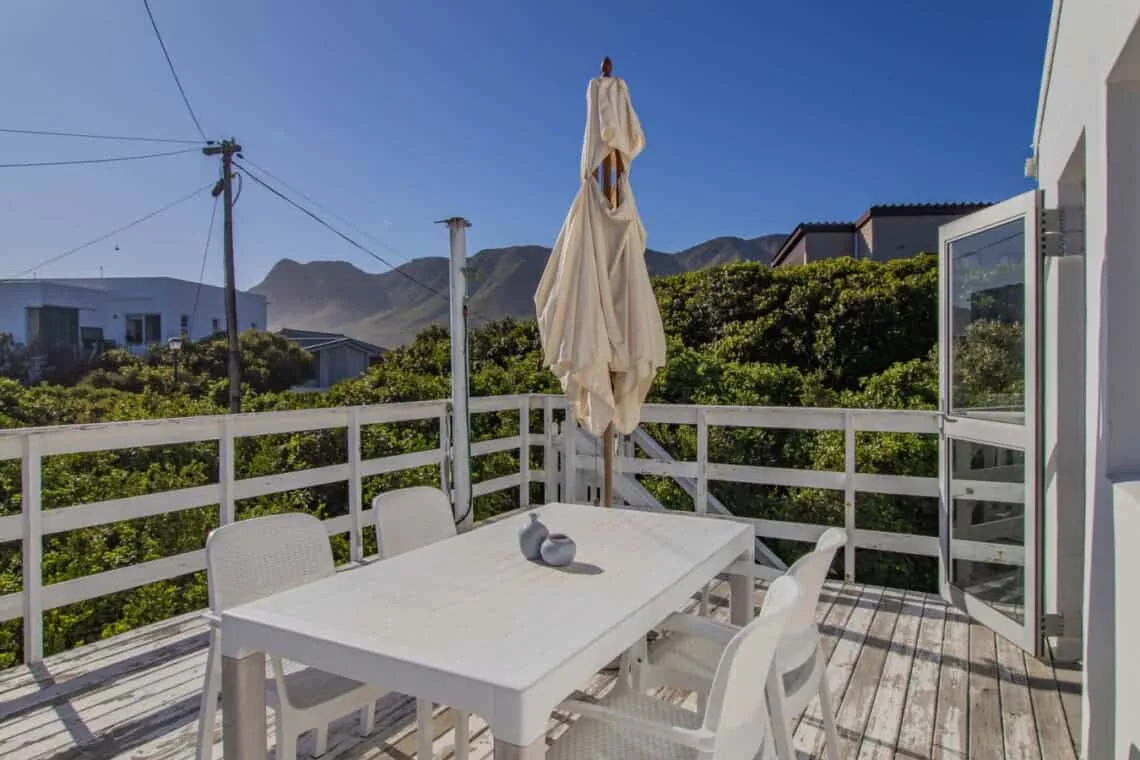 Elaine’s Villa | Onrus Ocean View | Pet Friendly