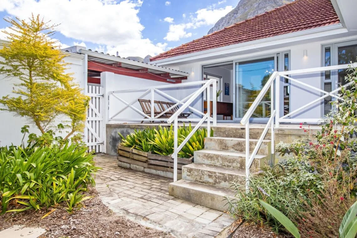 Ladybird | Mountain View Cottage, Voelklip