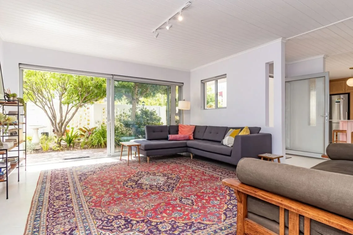 Ladybird | Mountain View Cottage, Voelklip