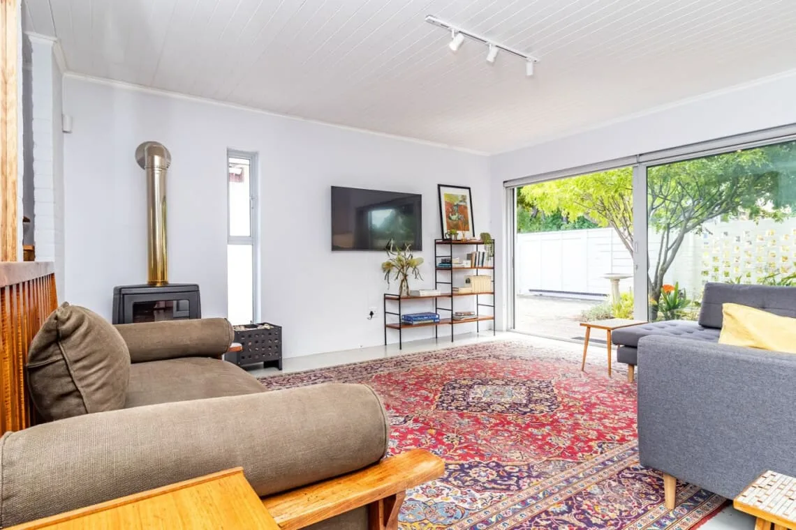 Ladybird | Mountain View Cottage, Voelklip