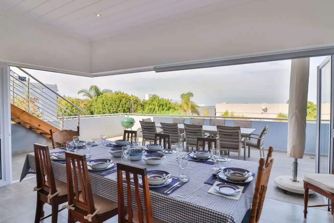 Vonkelwyn | Bright and Breezy by Grotto Beach