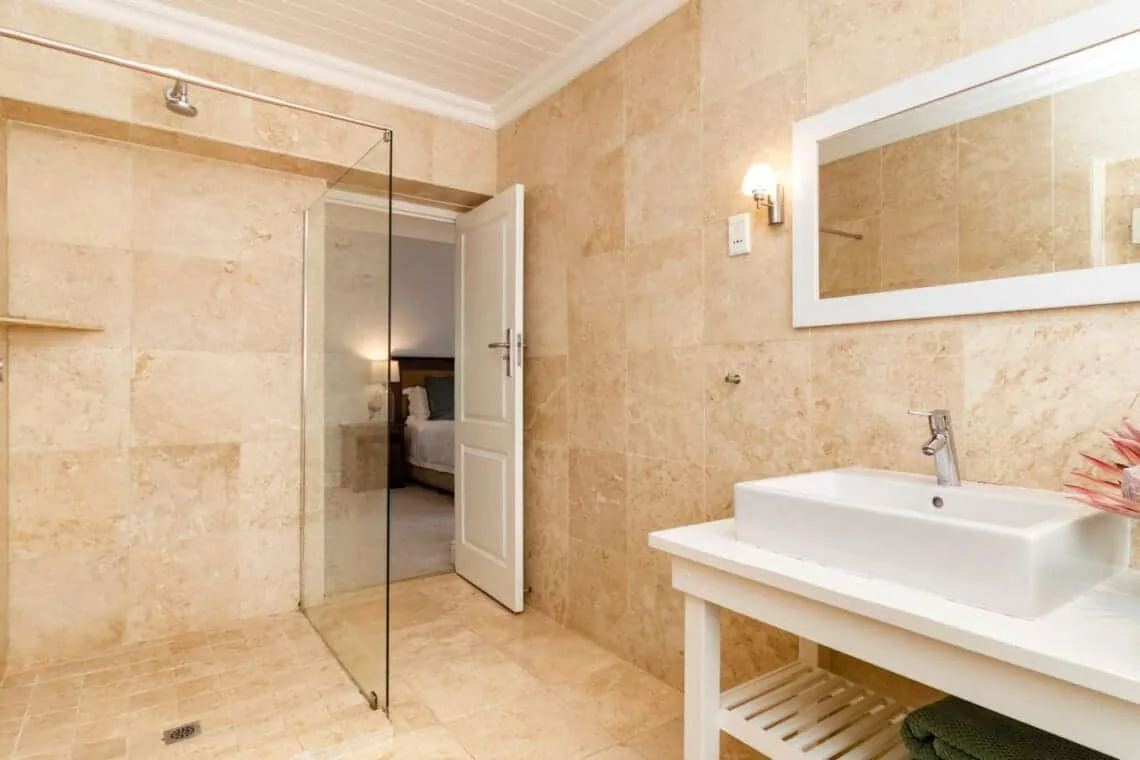 Villa Armonia | Grotto Beach | Large Deck with Pool