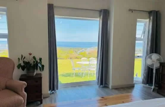 Sunbird Villa | Onrus | Sea and Mountain Views