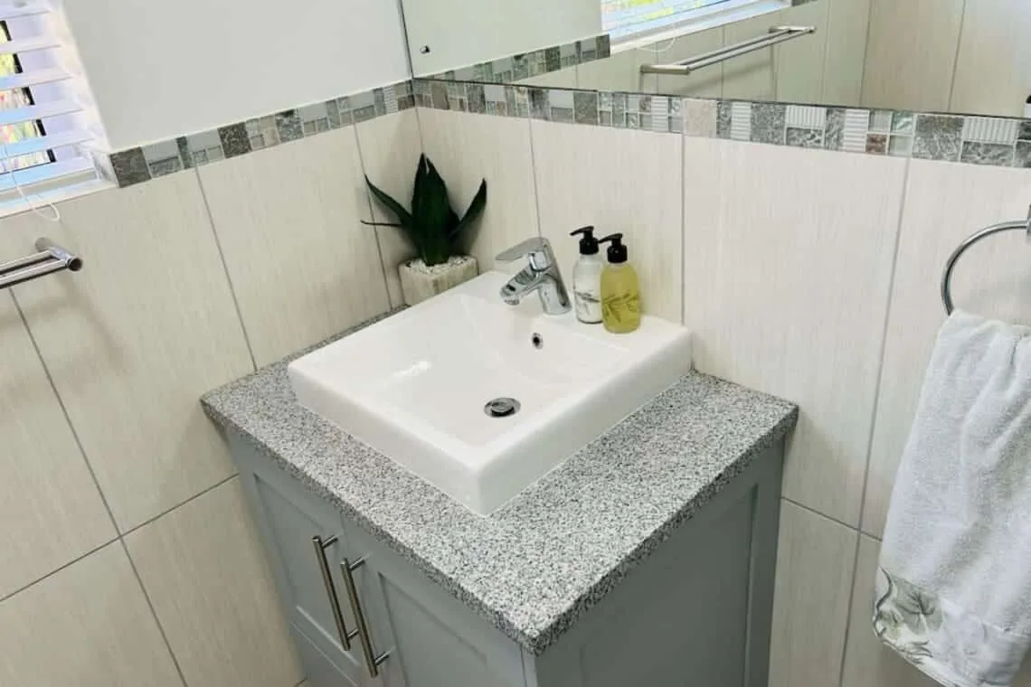 Sunbird Villa | Onrus | Sea and Mountain Views