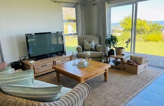 Sunbird Villa | Onrus | Sea and Mountain Views