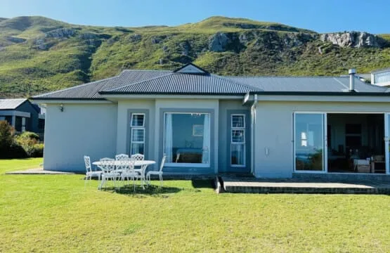 Sunbird Villa | Onrus | Sea and Mountain Views