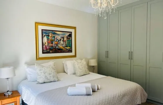 Sunbird Villa | Onrus | Sea and Mountain Views