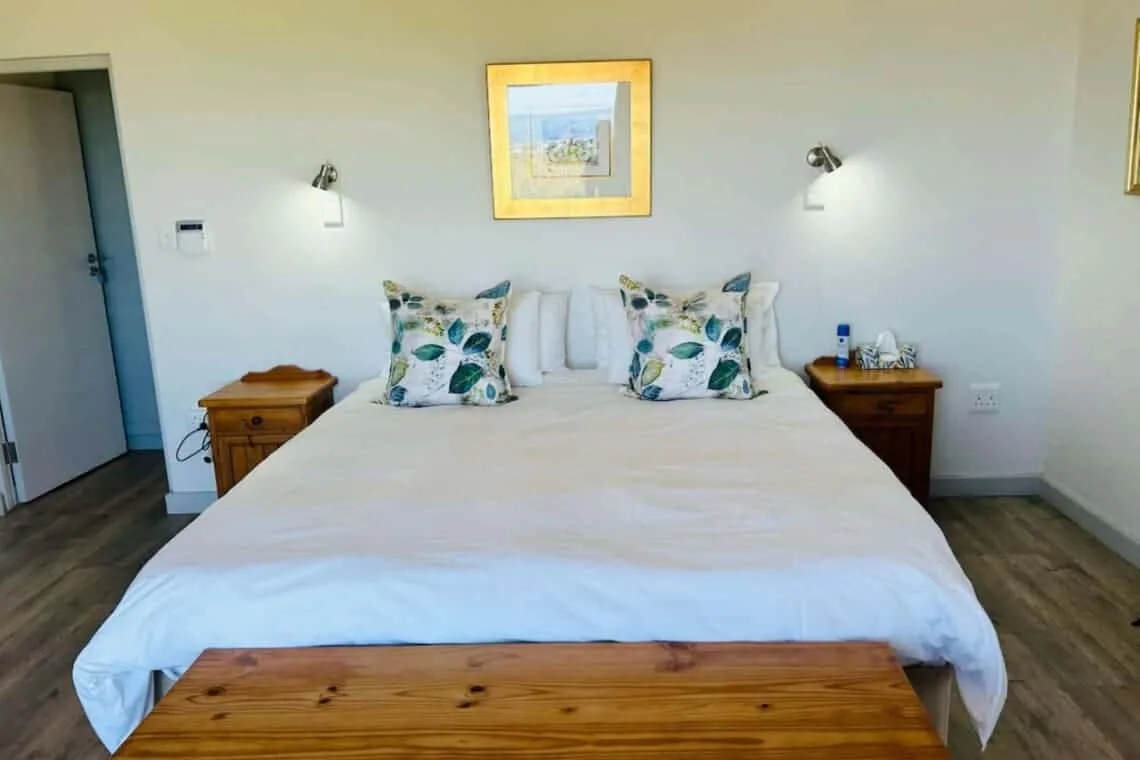 Sunbird Villa | Onrus | Sea and Mountain Views