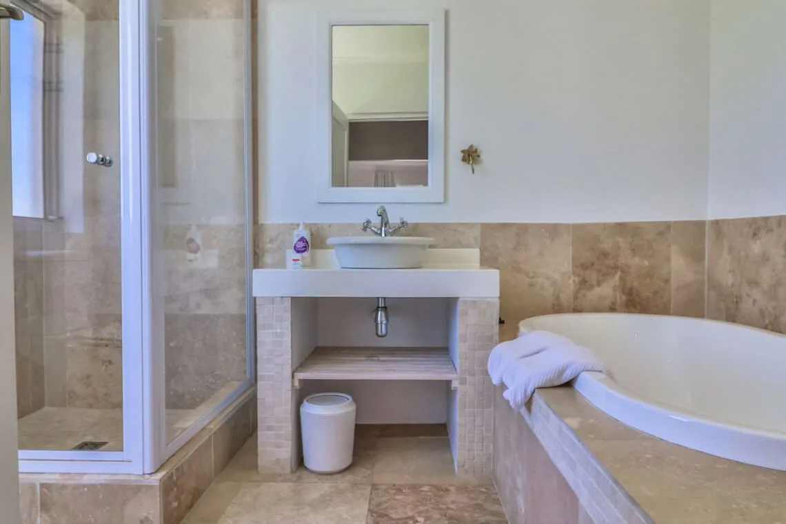 Zo’luha | Voëlklip Family Villa | Mountain Views