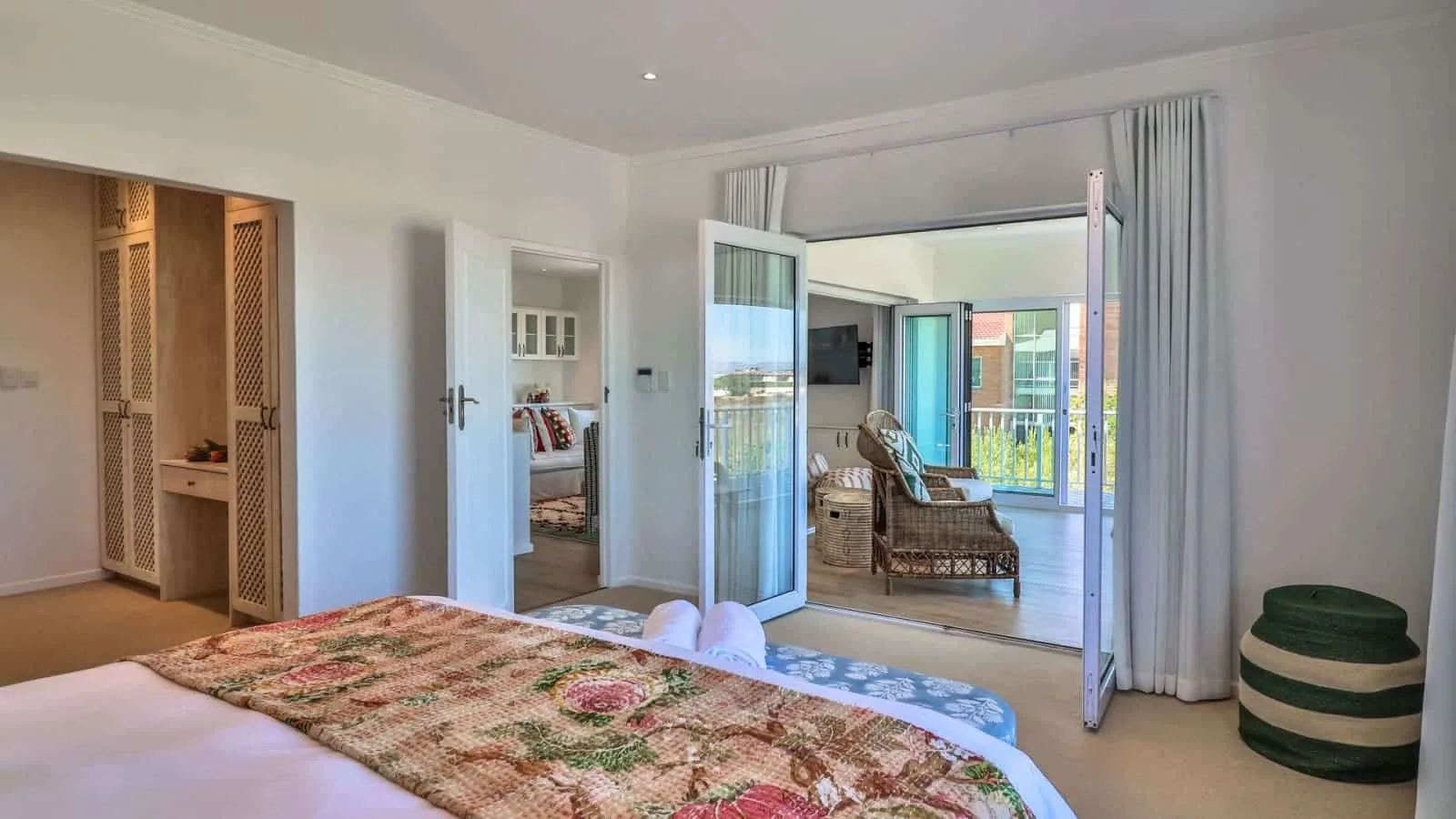 Zo’luha | Voëlklip Family Villa | Mountain Views